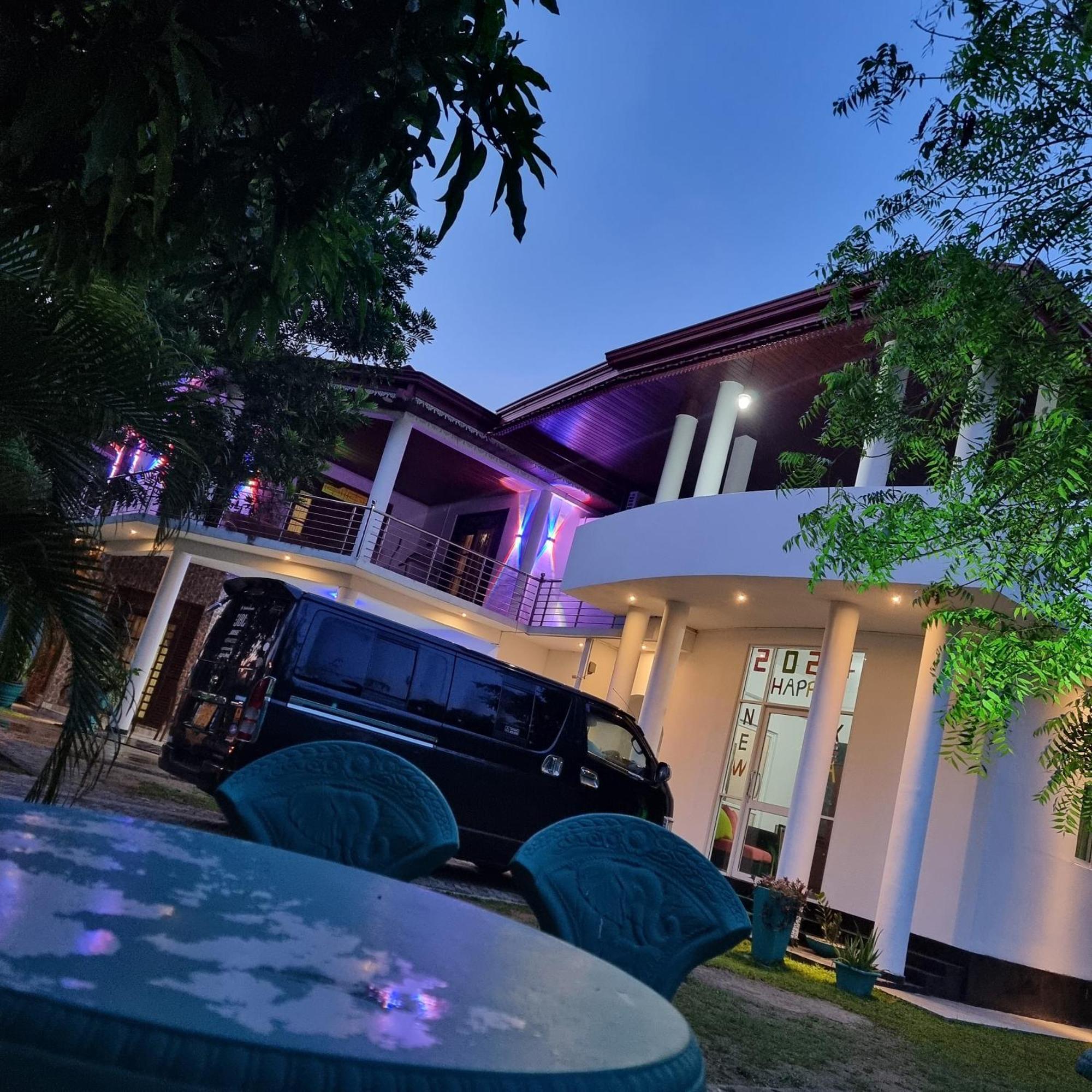 White Win Villa Elewela Exterior photo